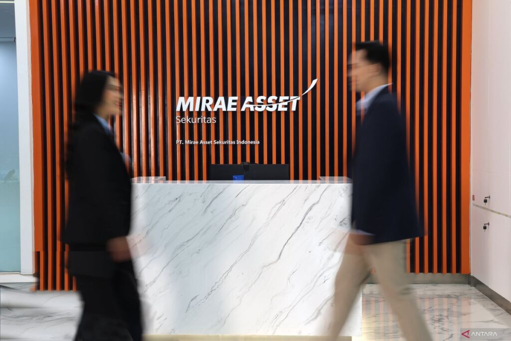Investor perlu selektif pilih saham bank imbas tekanan asing